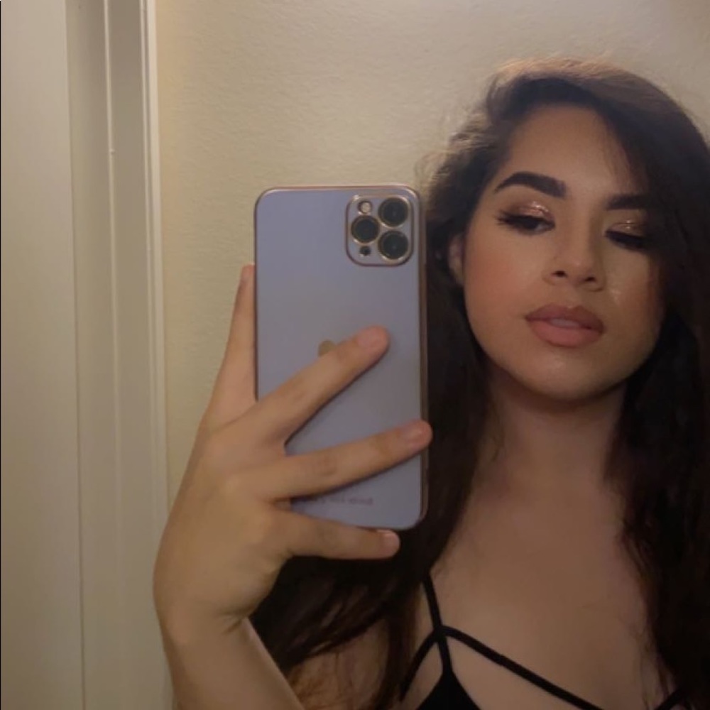 Meet your Posher, Sarai